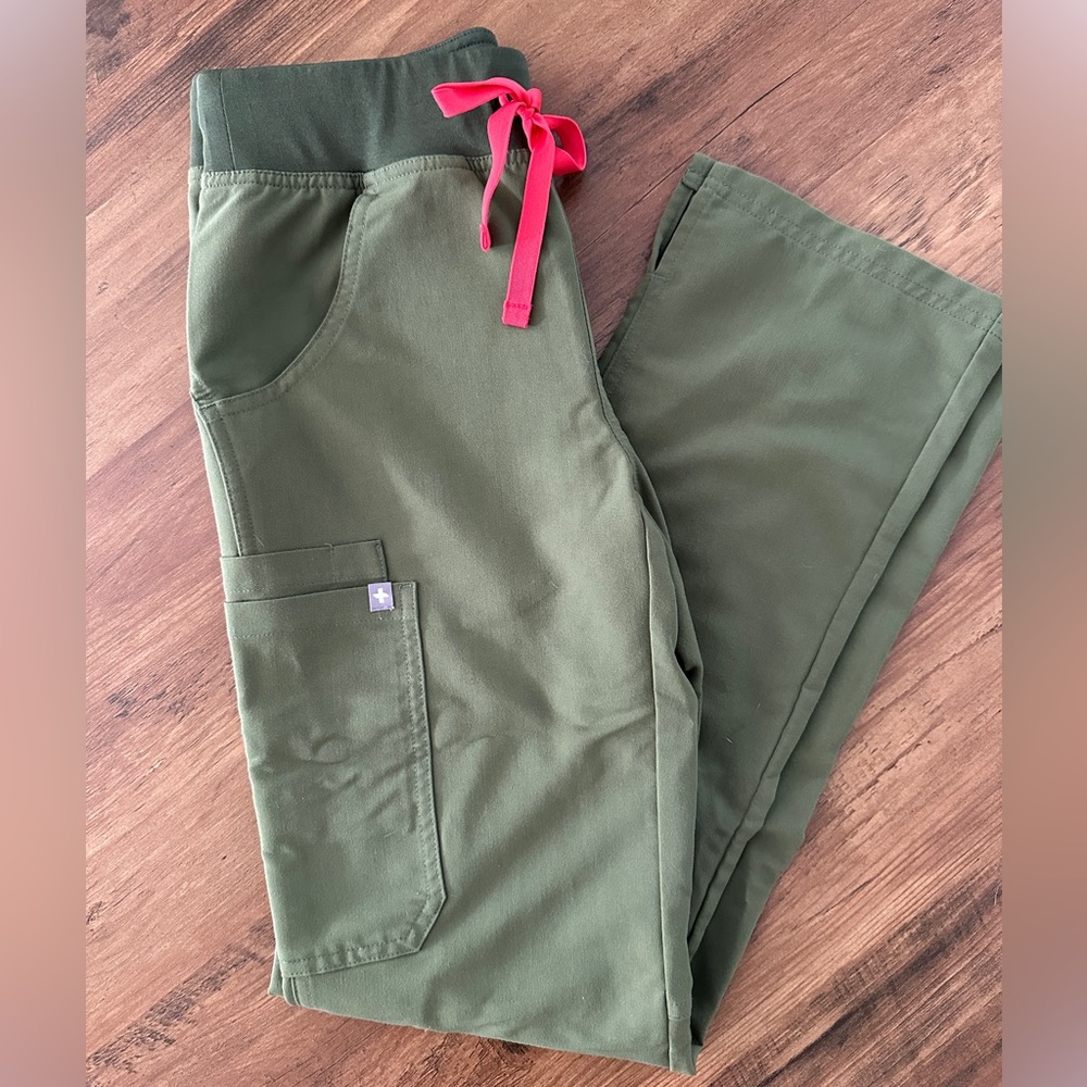 Figs Kade Cargo pants
